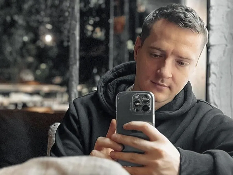 «Действуют целой группировкой»: эзотерик заявила, что нужно присмотреться к последователям известного мага