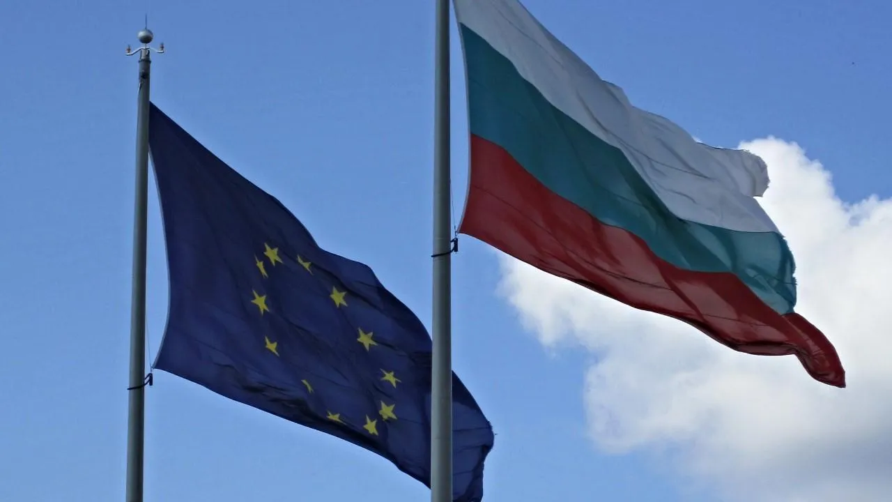 Стало известно о сроках утверждения новых санкций против России