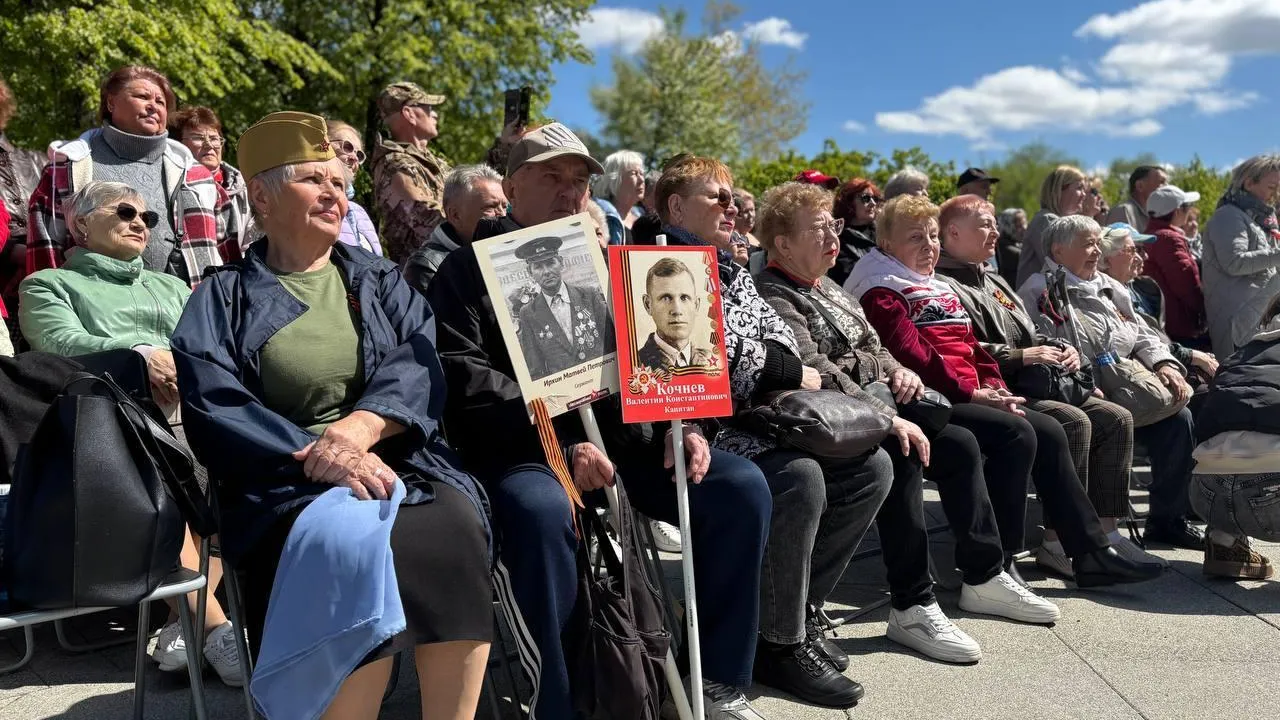 В Коломне отметили 80-летие Победы фестивалями и шествием «Бессмертного полка»