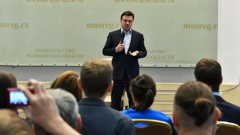 Губернатор Подмосковья встретился с блогерами