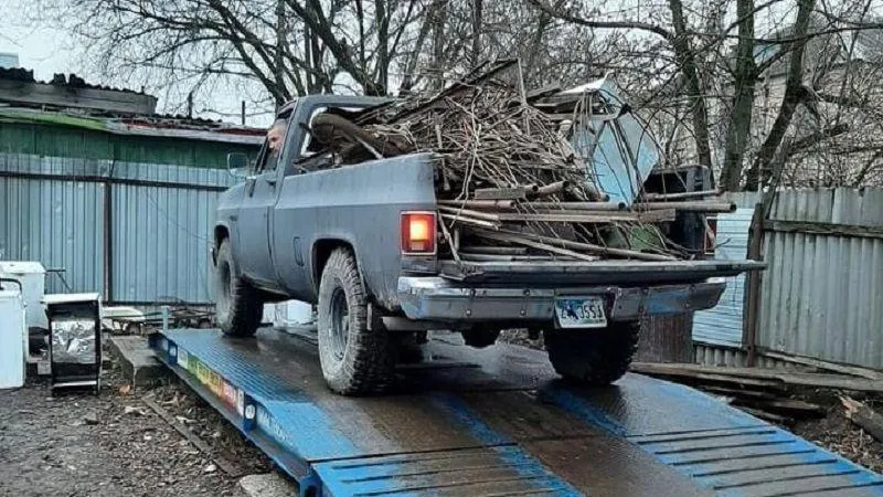 Жители Раменского помогли малышу с врожденными болезнями, собрав металлолом