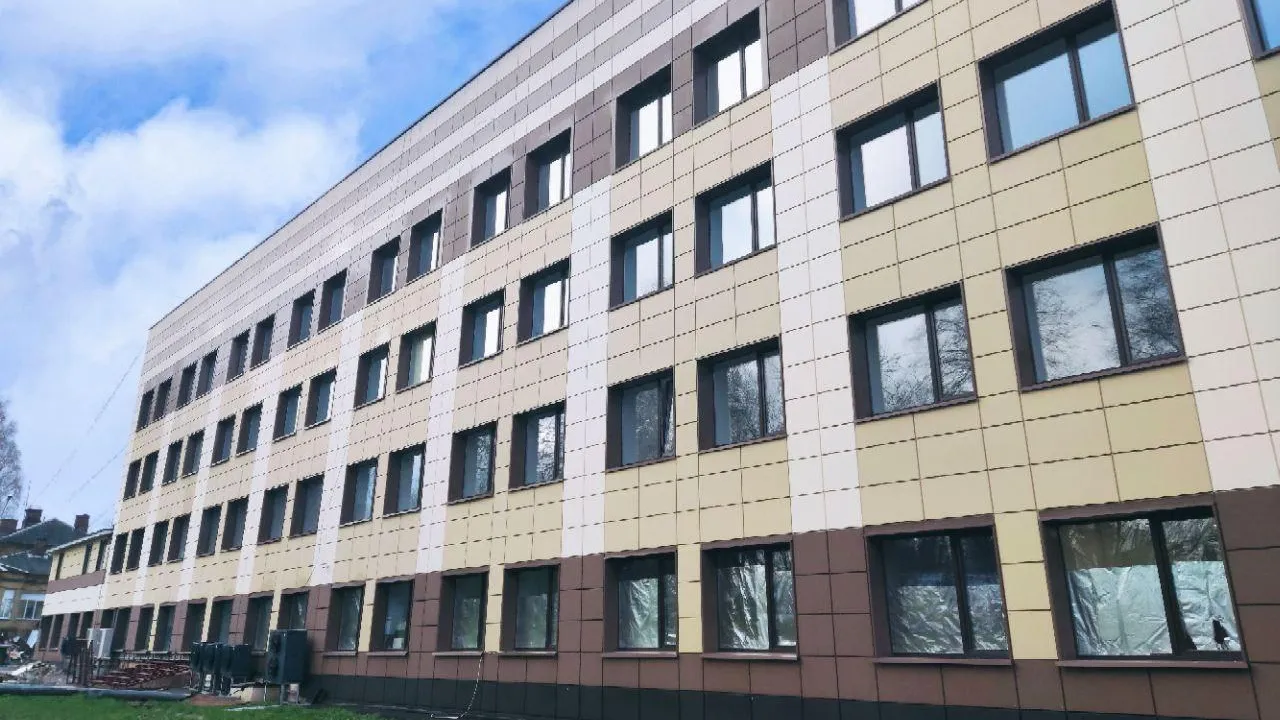 Строители завершают выполнять капремонт терапевтического корпуса Каширской больницы