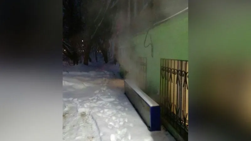 Жильцы дома революционных времен в Ногинске страдают от дыма из коптильни