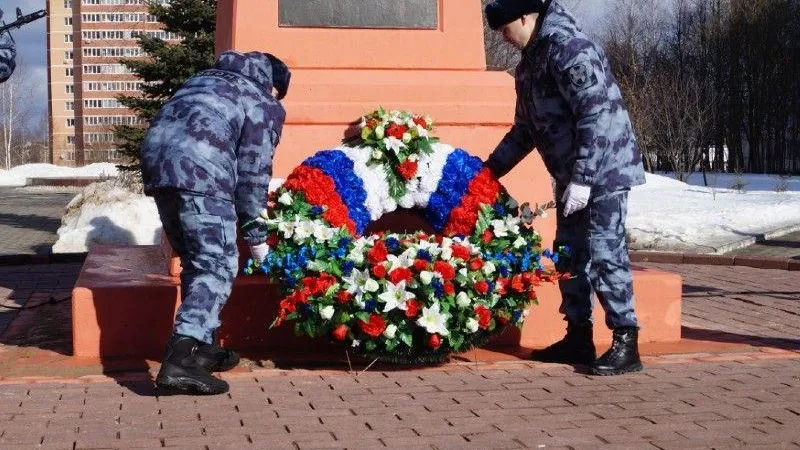 Память погибших бойцов ОМОН почтили в Сергиевом Посаде