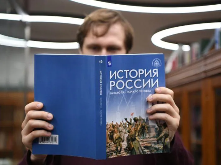В Госдуме заявили, что скоро в российских учебниках появятся параграфы о СВО