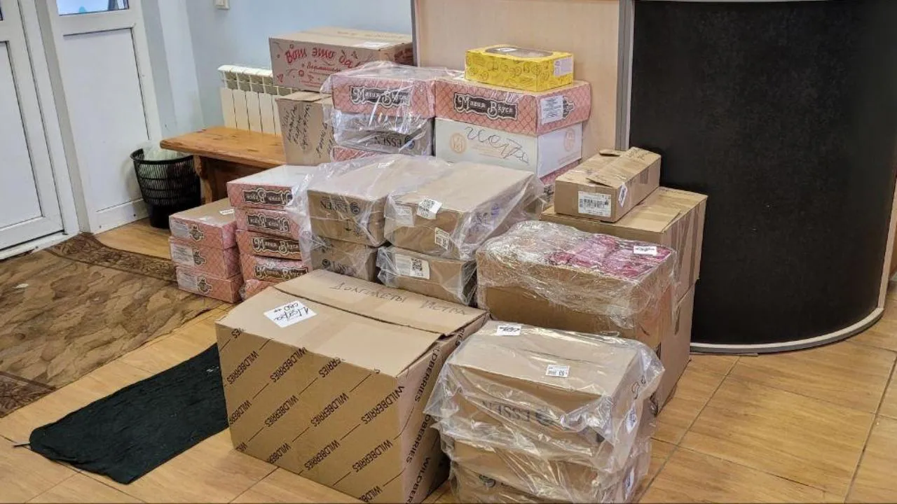 Долголеты из Истры отправили бойцам в зону СВО гостинцы к 23 февраля