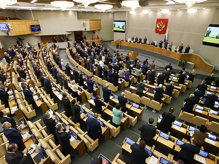 В Госдуме назвали предателями знаменитостей, которые бегут из РФ под предлогом срочного отдыха