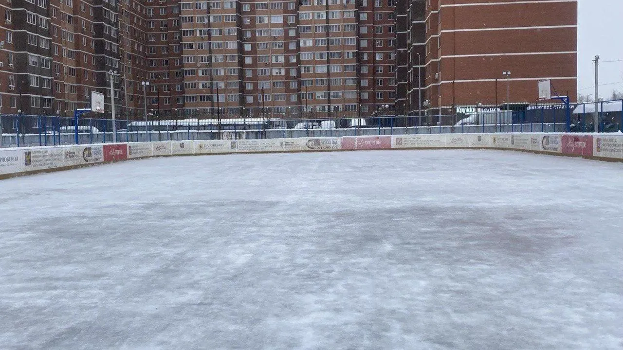 На стадионах Люберец заработали два катка с натуральным льдом