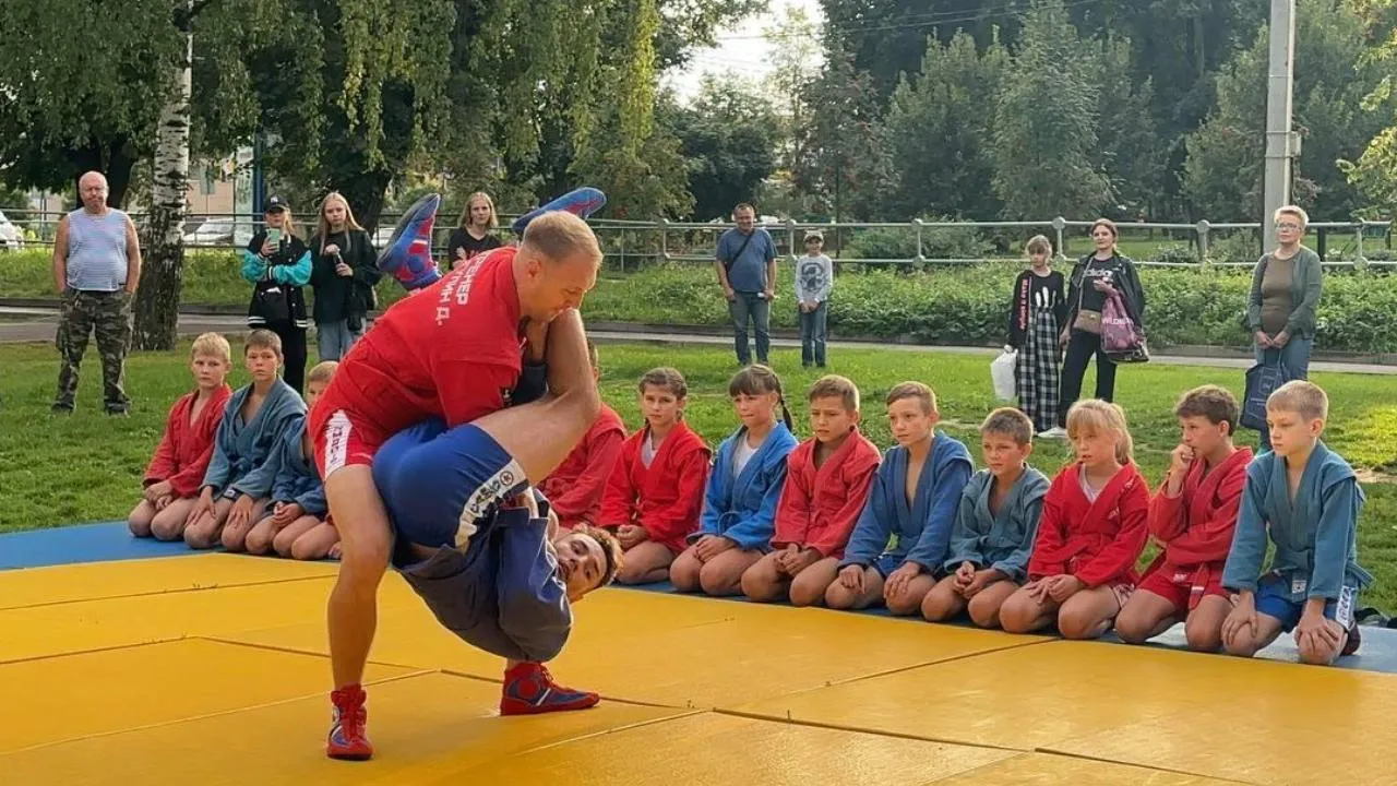 Уникальный проект «Знакомство с самбо» продолжают реализовывать в Подмосковье