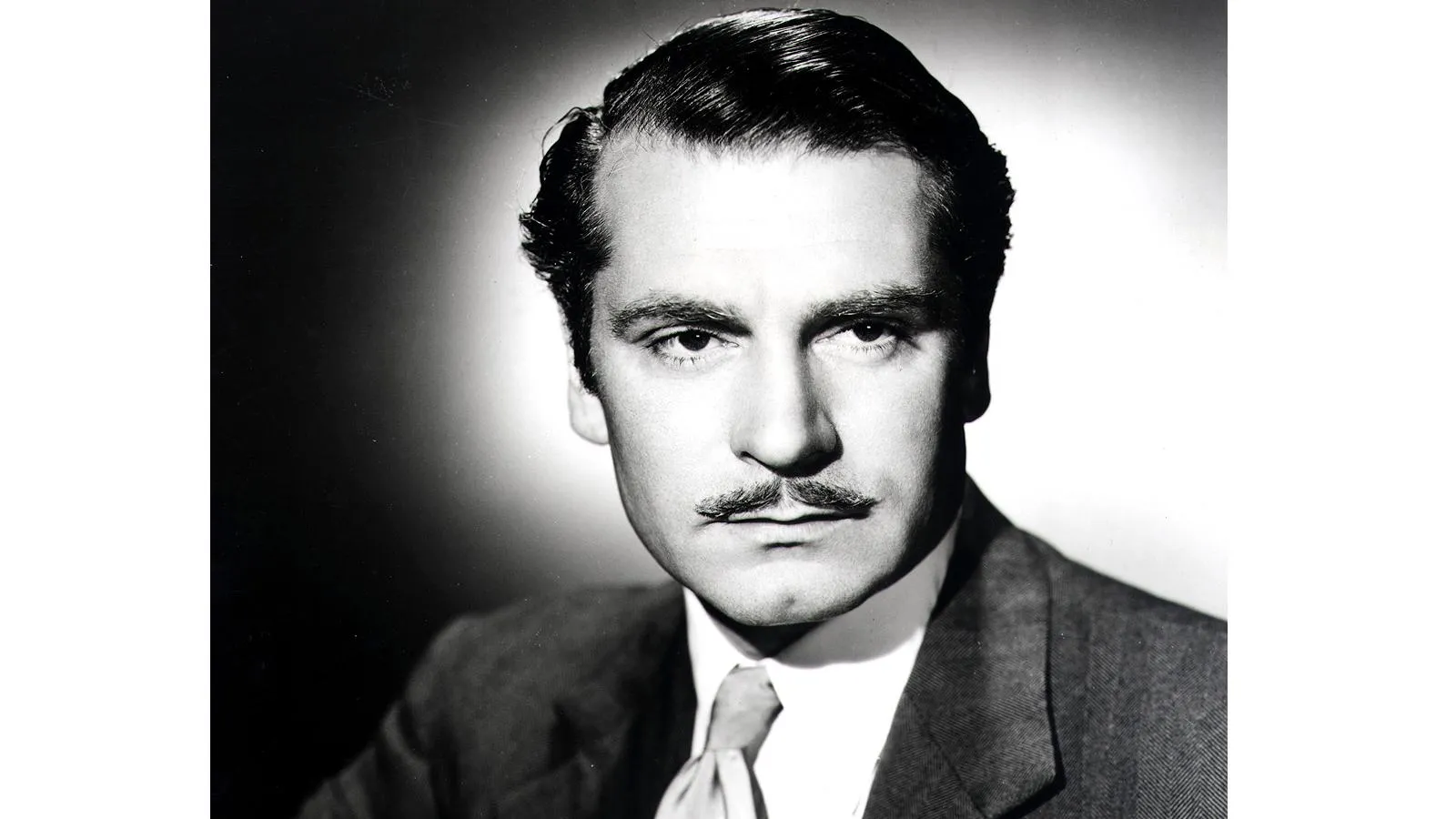Лоуренс Оливье в триллере Альфреда Хичкока «Ребекка», 1940 год. Selznick International Pictures