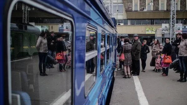 Девочку, перебегавшую пути, сбила подмосковная электричка