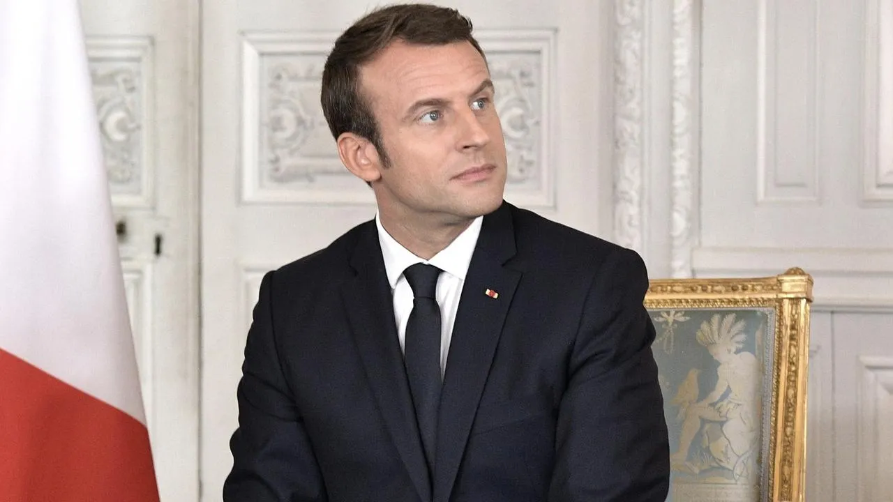 Макрон бьет тревогу, но молчит о главном: назван главный враг Европы — и это не Россия