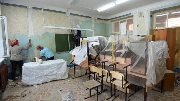Все первоочередные школы капитально отремонтируют в области до конца года
