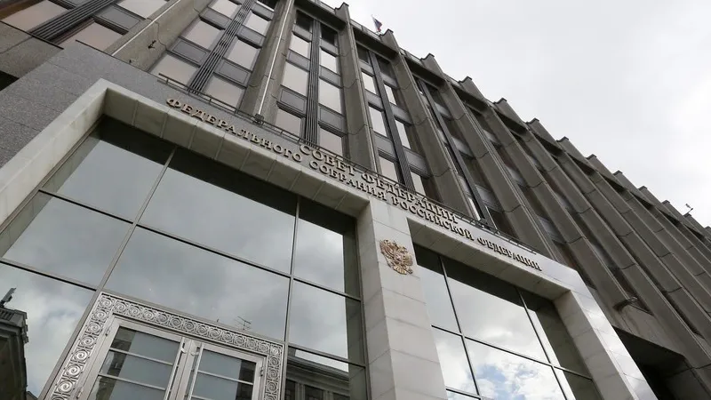 В Совфеде посоветовали Украине присмотреться к собственным проблемам