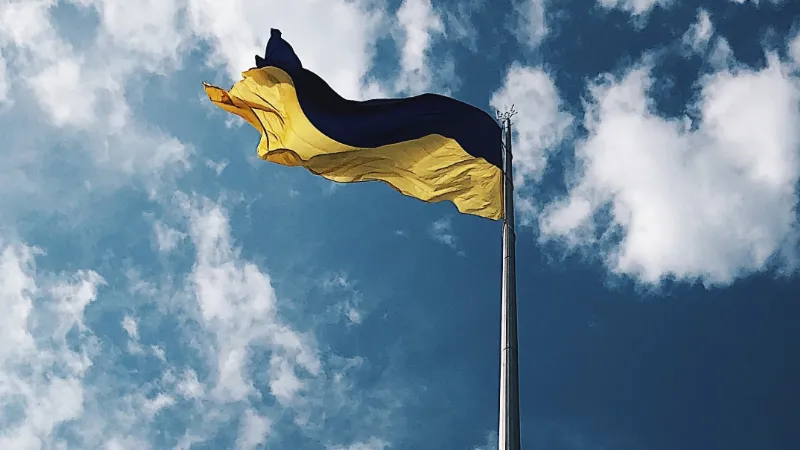 Украинцы потребовали от Зеленского разместить в стране ядерное оружие США