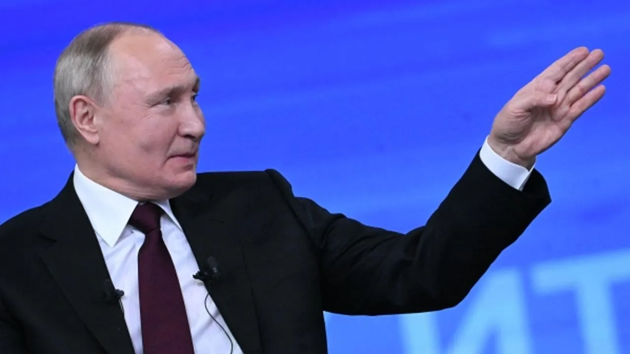 «Президент всех успокоил»: главные заявления Путина на прямой линии