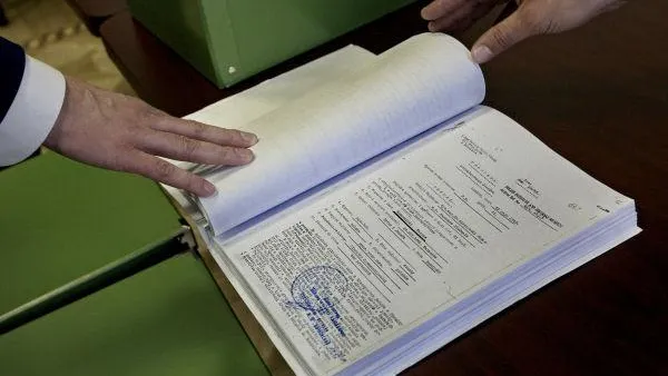 На главу Рошаля, подозреваемого в избиении ребенка, завели дело