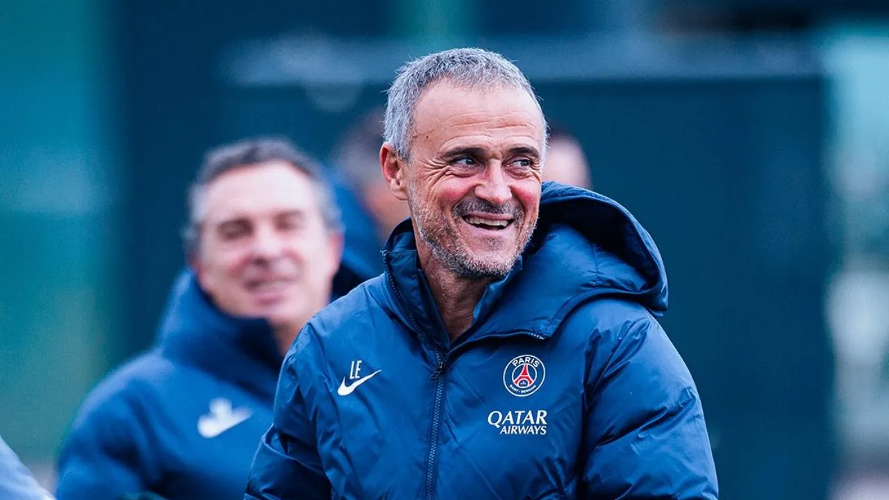 Главного тренера ПСЖ взбесил вопрос о связи между отсутствием украинца Забарного и выходом россиянина Сафонова