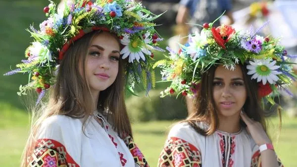 Где в Подмосковье соблюдают традиции Ивана Купалы и ищут суженых с помощью мифических обрядов 