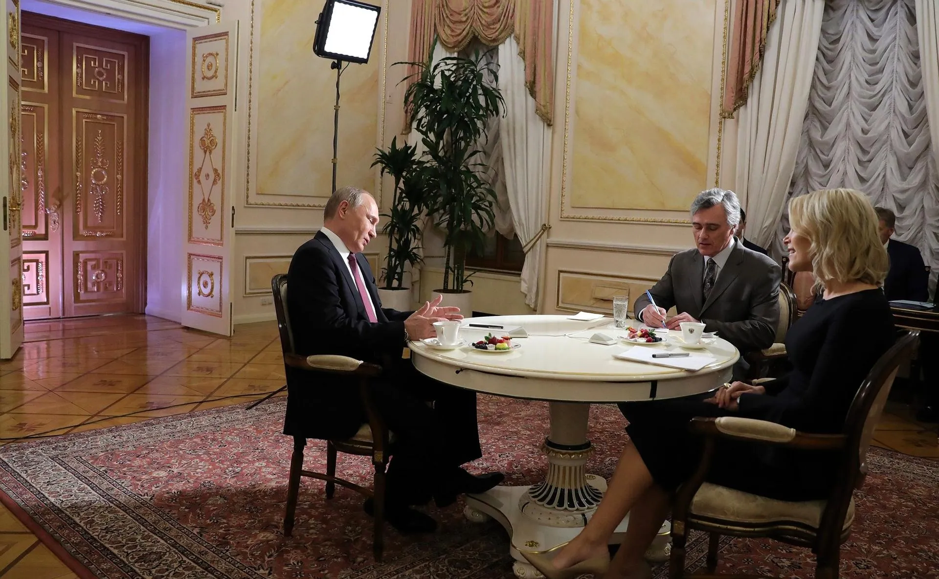 Журналистка Бравшая Интервью У Путина Американская Фото
