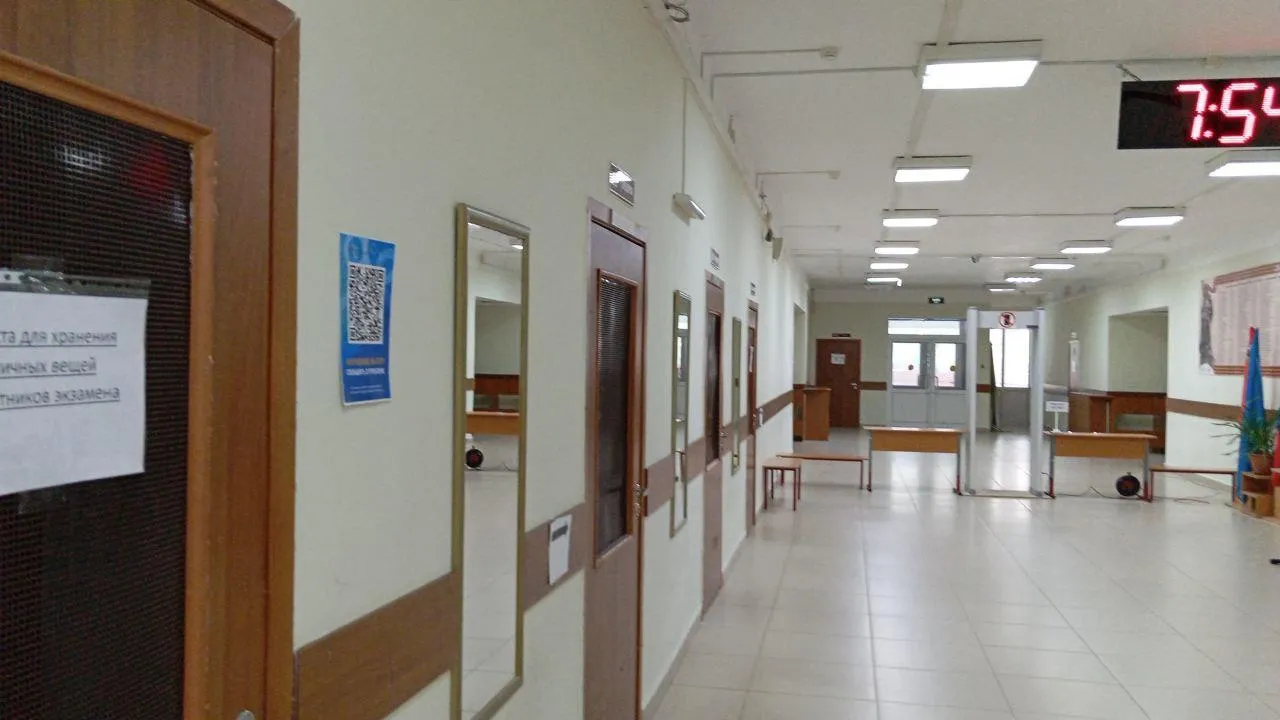 Школьники в Подмосковье написали ОГЭ по биологии, информатике, обществознанию и химии
