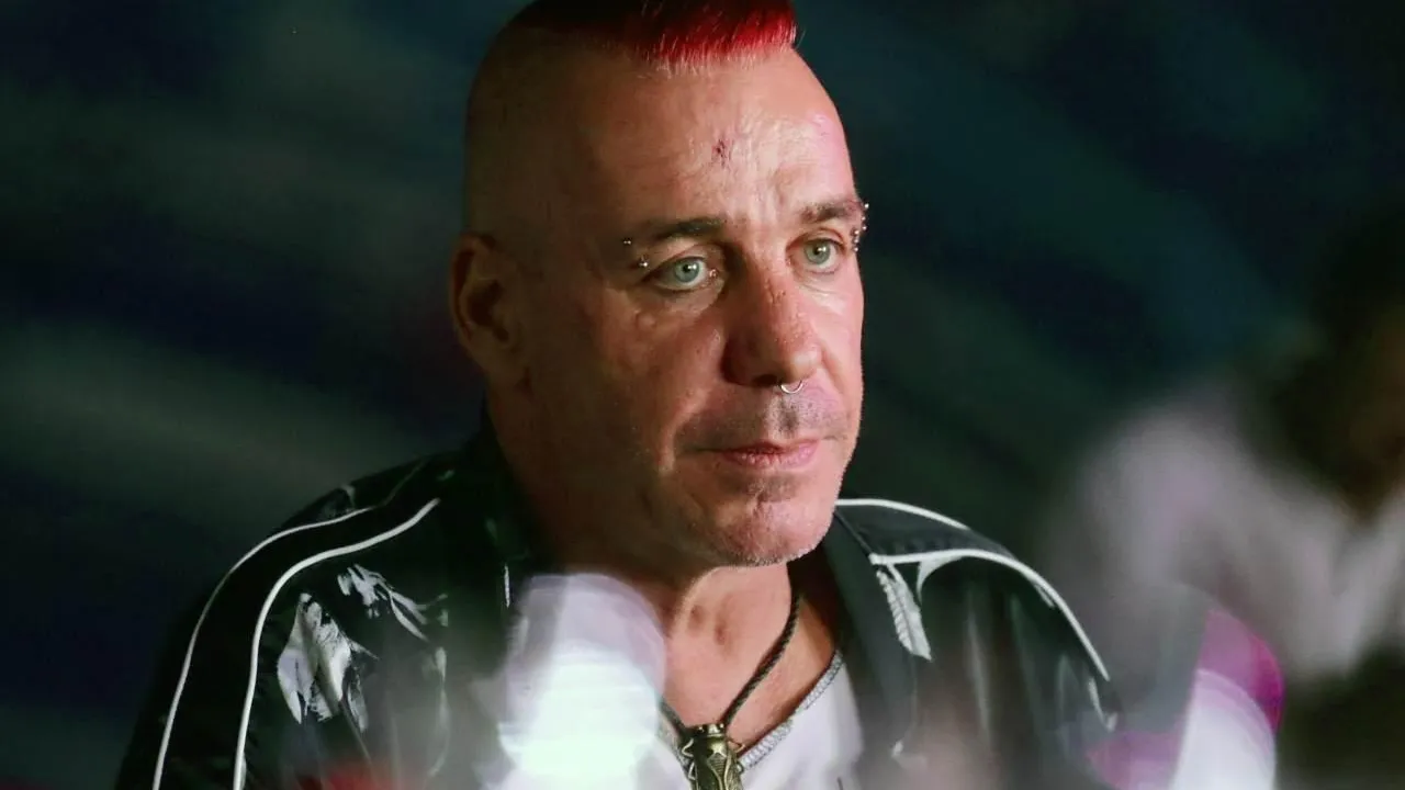 В Германии солиста группы Rammstein обвинили в изнасиловании