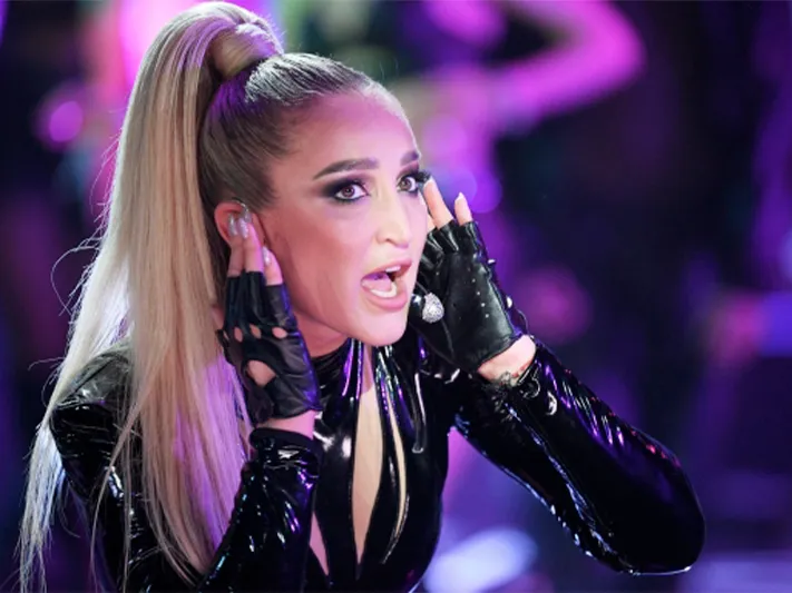 «Хотим, чтобы Бузова открыла нашу Аллею славы»: самарский блогер собирает подписи на памятник певице