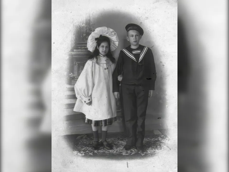 Мария Морозова с братом Тимофеем. Фото: музей-заповедник Горки Ленинские&nbsp;