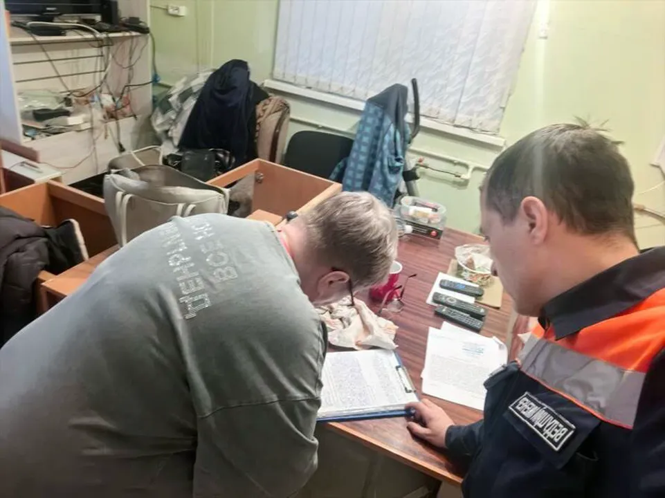 Подписание протокола обследования водопровода. Фото:&nbsp;Аварийная служба Подмосковья
