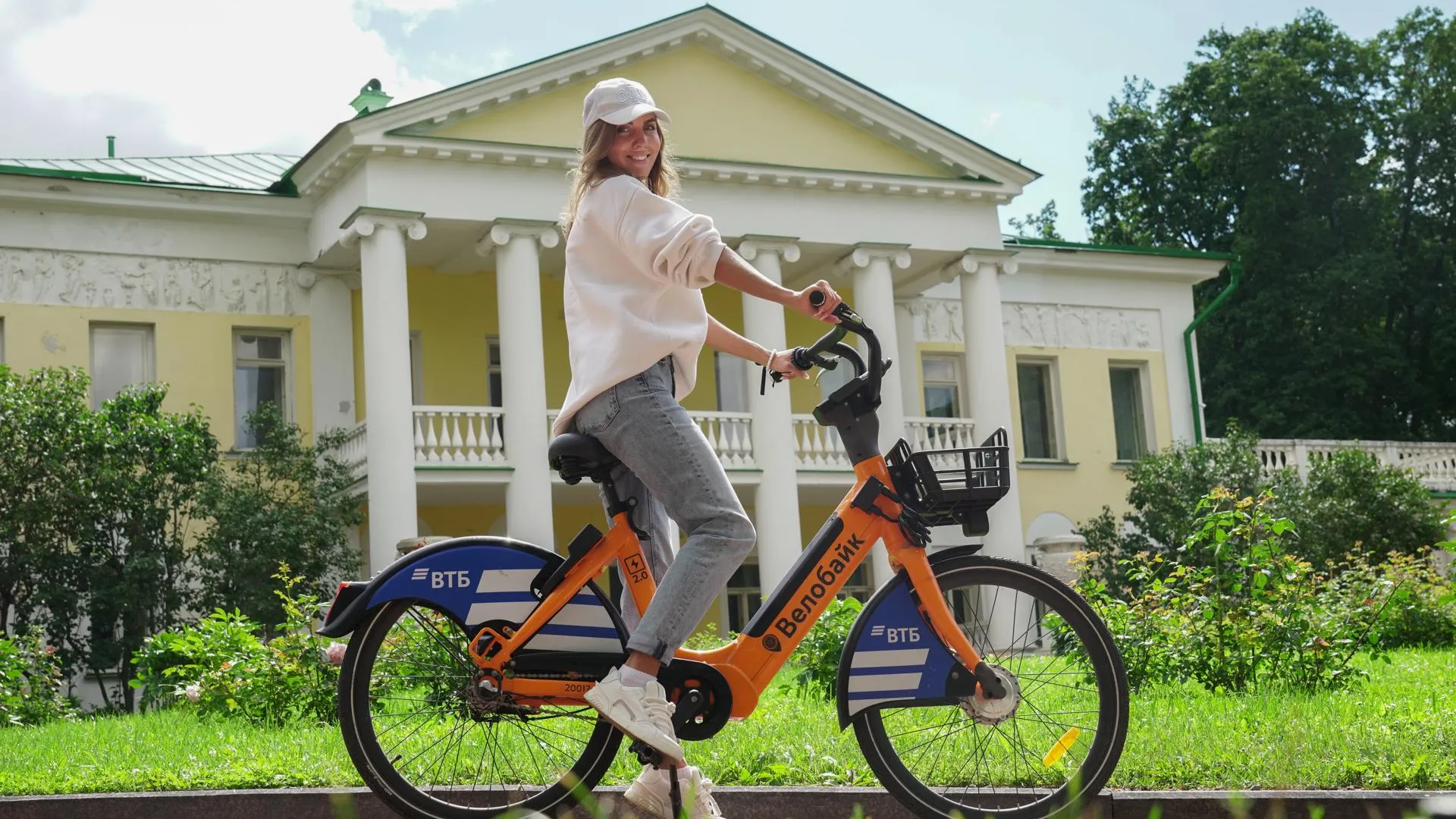 Фото: Государственный исторический музей-заповедник «Горки Ленинские»