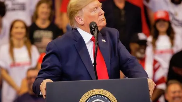 Эксперт: процесс импичмента сыграет на руку Трампу